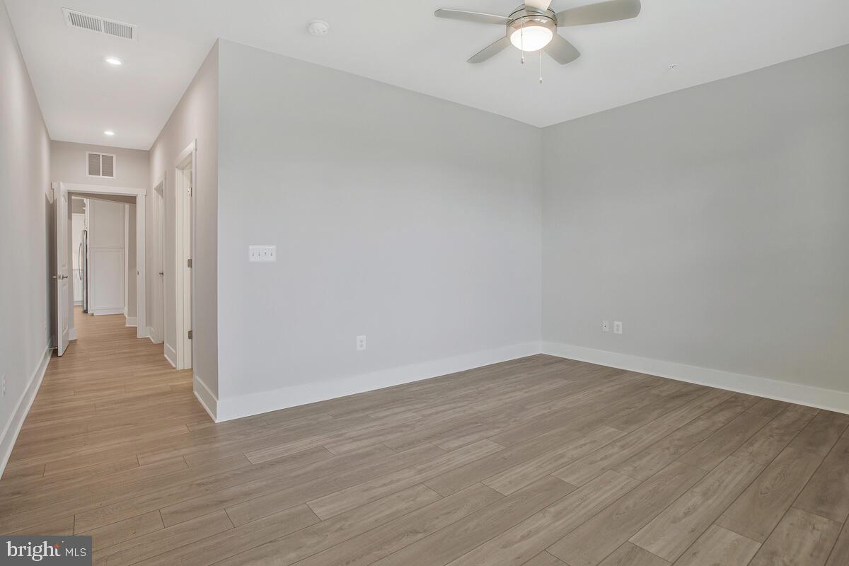 FOUR SEASONS AT KENT ISLAND - Residential