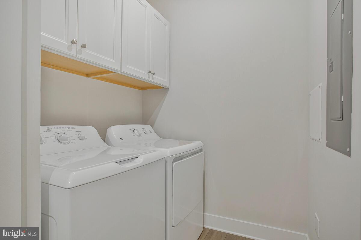 FOUR SEASONS AT KENT ISLAND - Residential