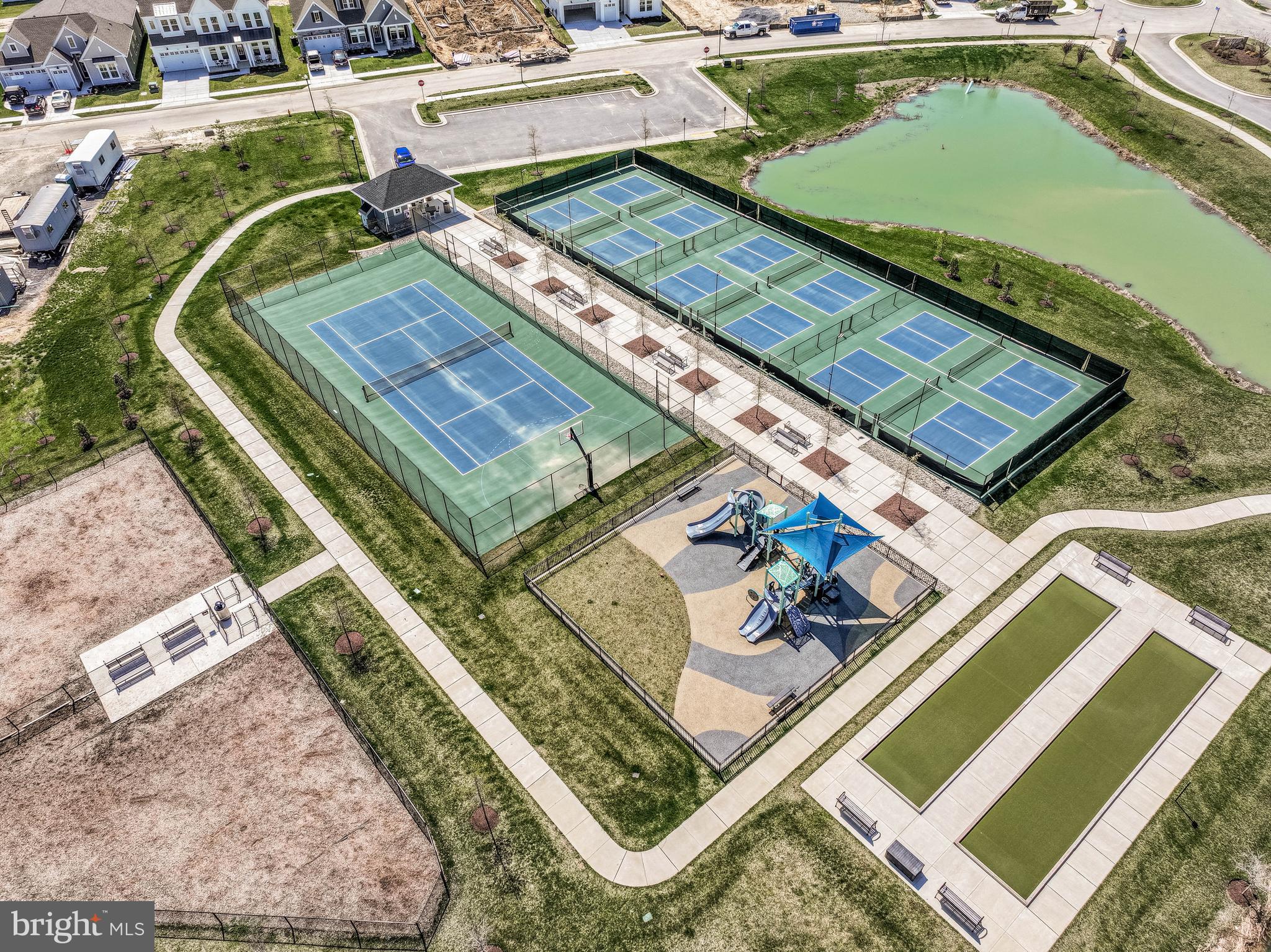 FOUR SEASONS AT KENT ISLAND - Residential