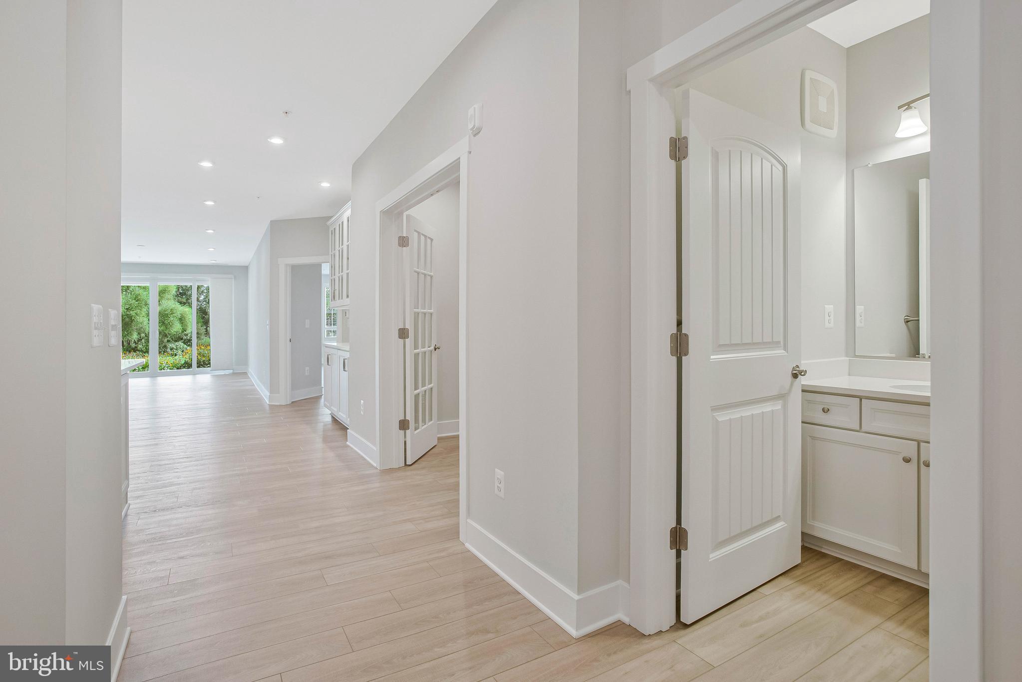 FOUR SEASONS AT KENT ISLAND - Residential