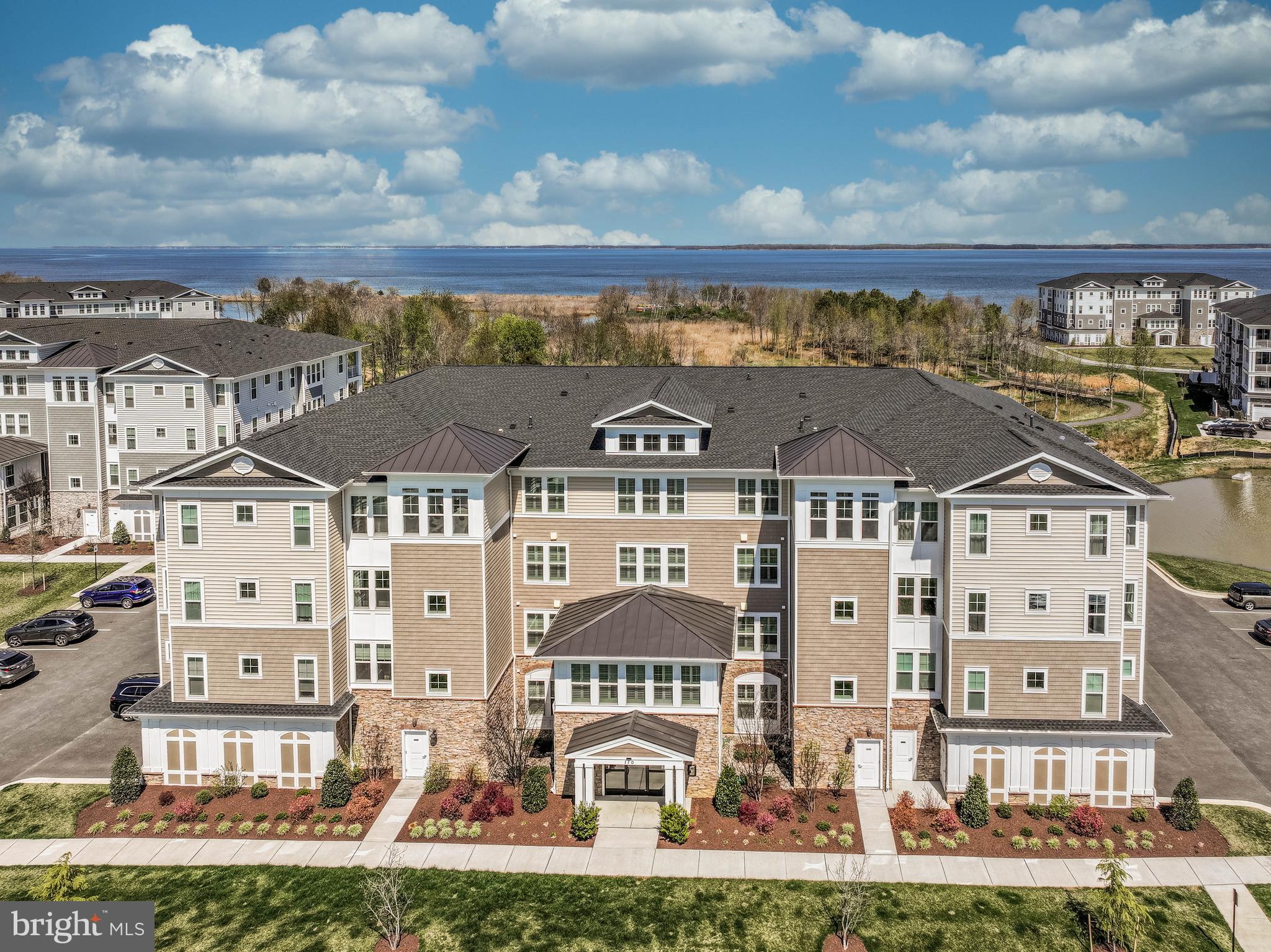 FOUR SEASONS AT KENT ISLAND - Residential