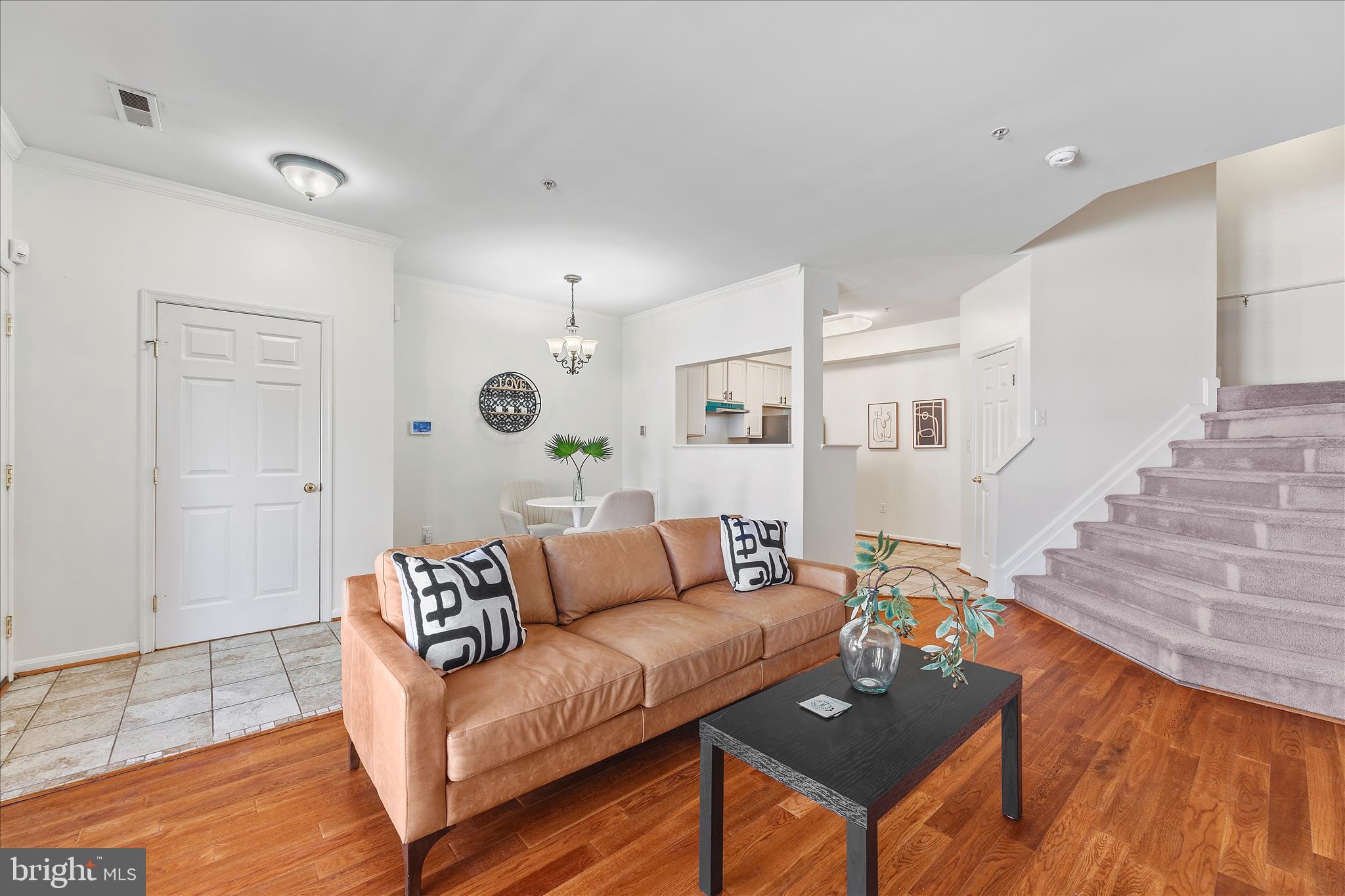 SEVEN OAKS - Residential