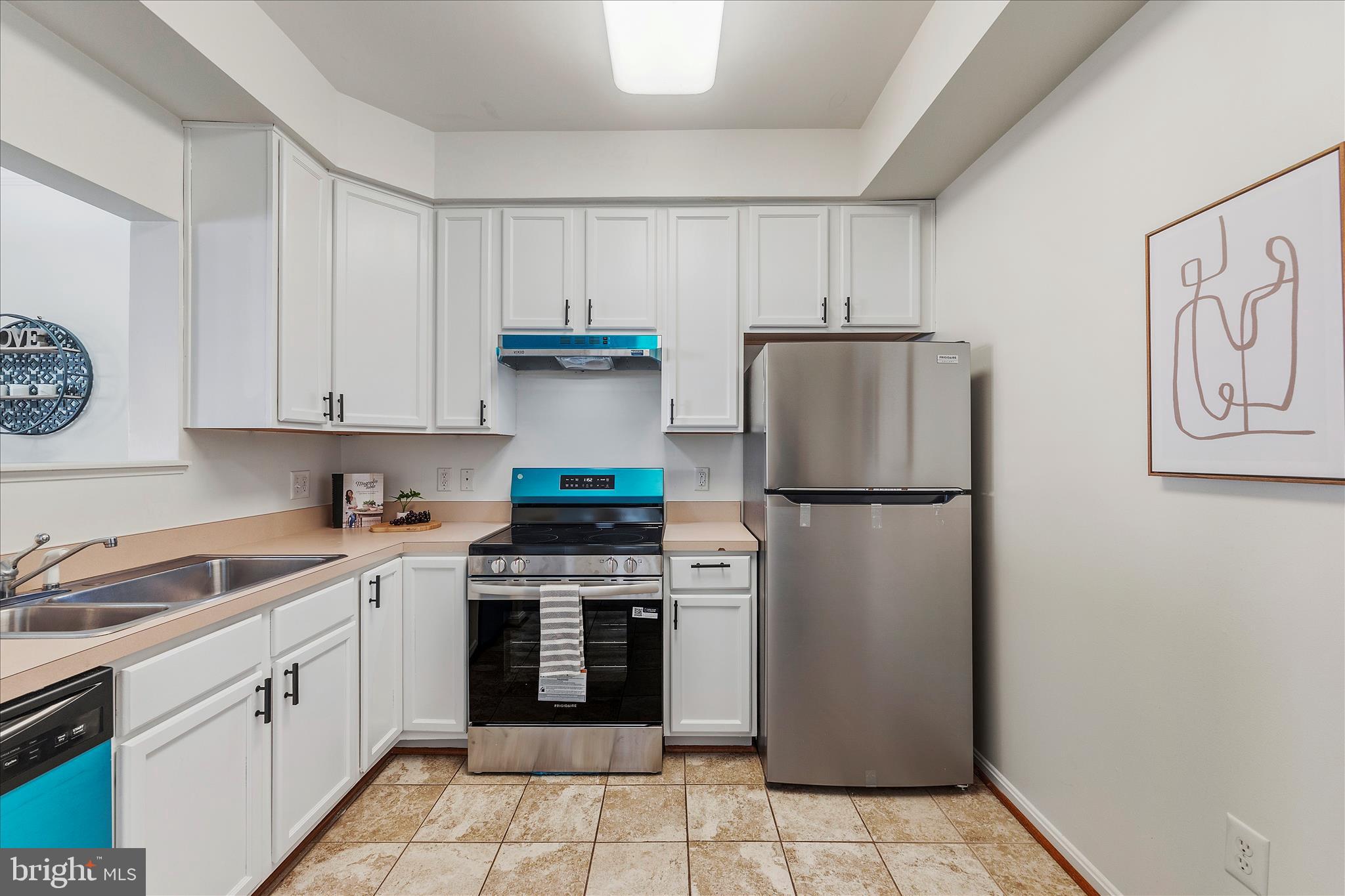 SEVEN OAKS - Residential