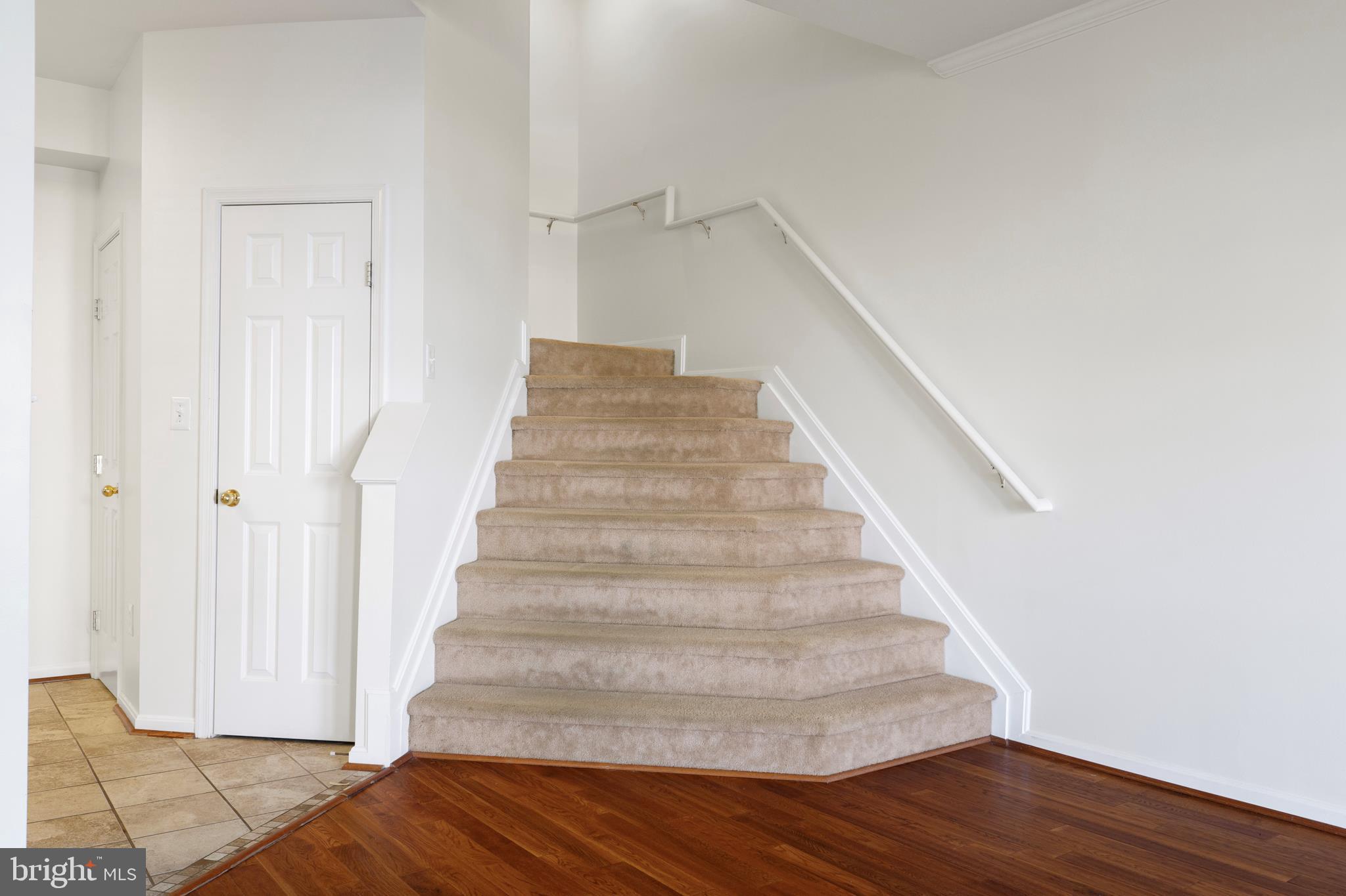 SEVEN OAKS - Residential