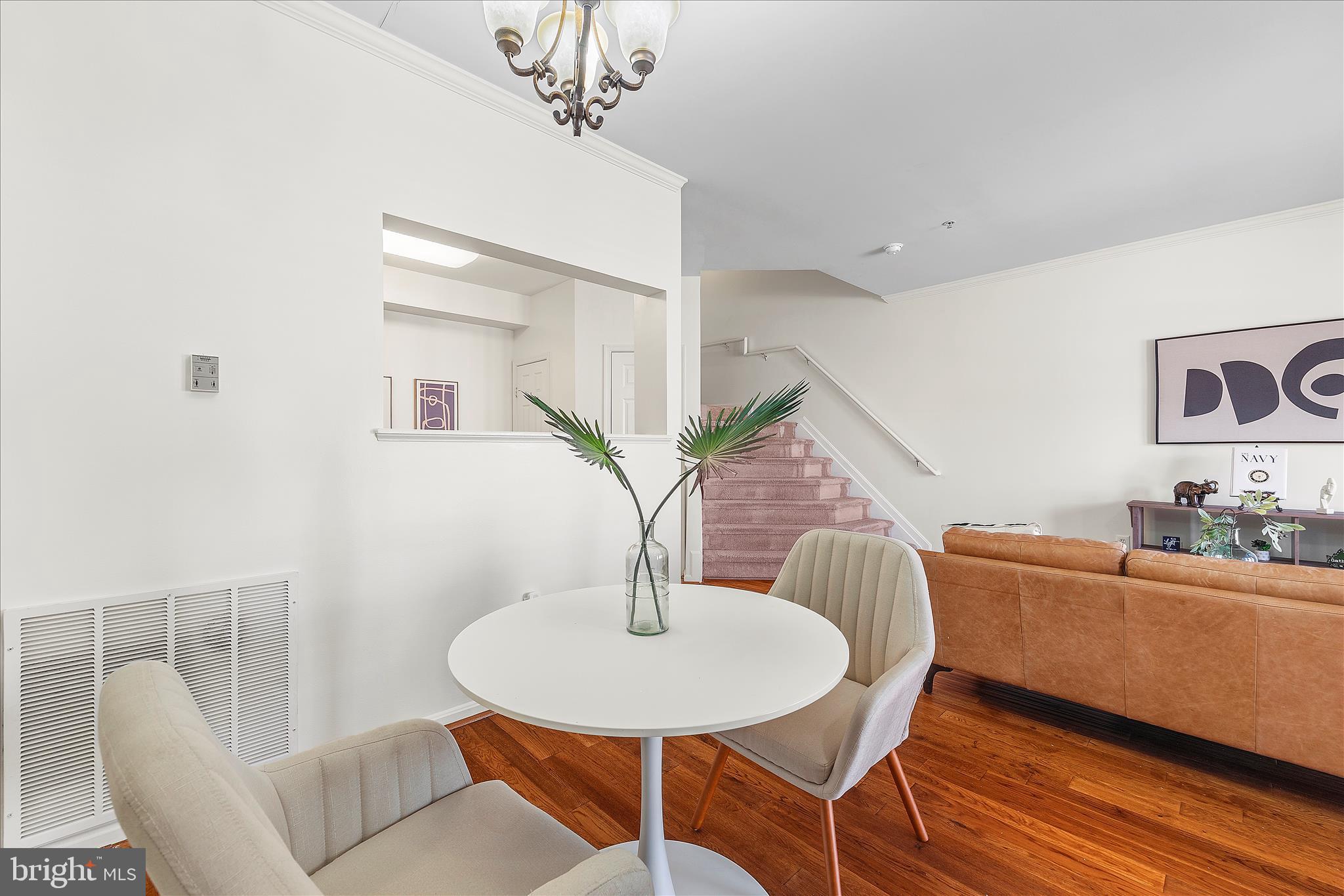 SEVEN OAKS - Residential