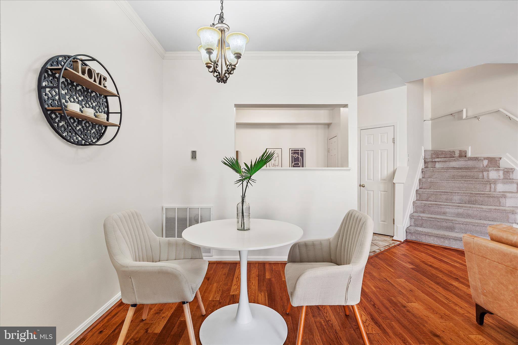 SEVEN OAKS - Residential