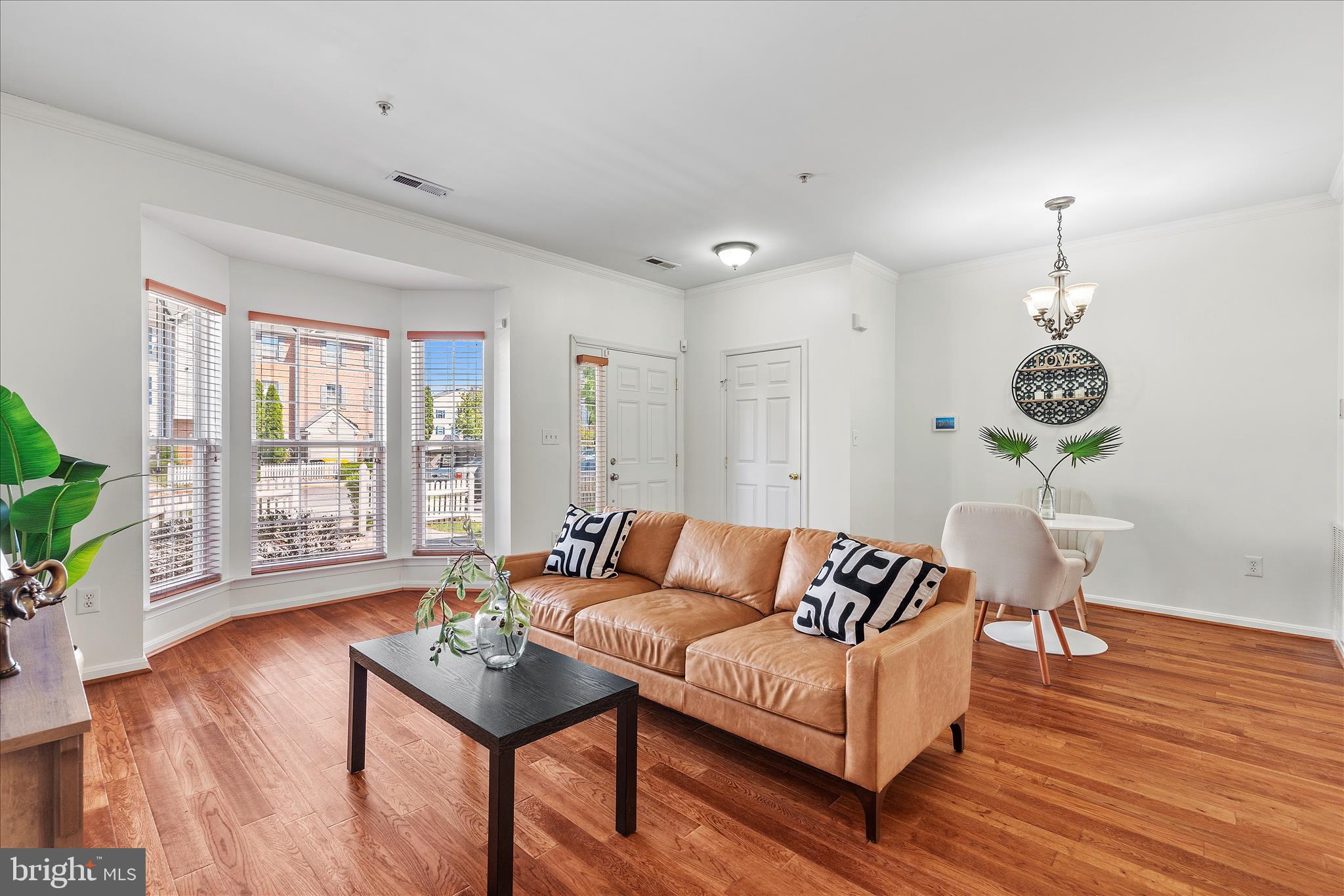 SEVEN OAKS - Residential