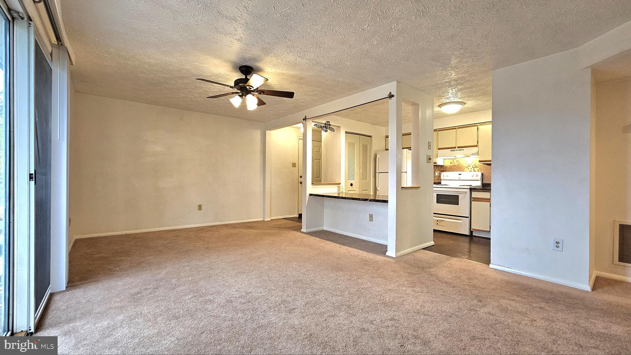 MOUNT VERNON LAKES CONDO - Residential Lease