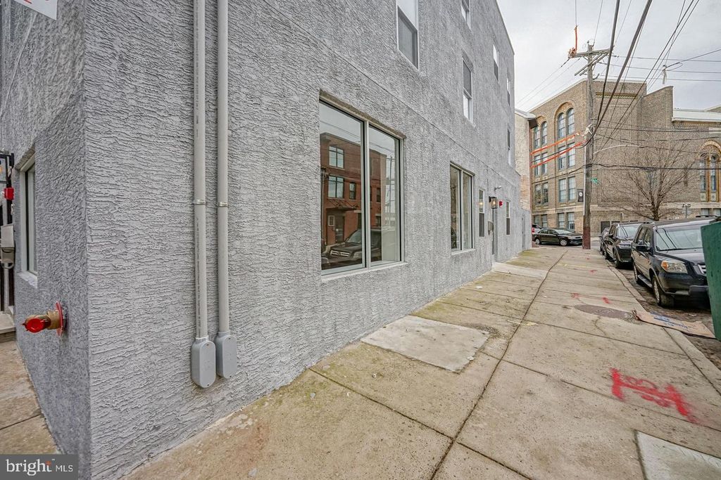 Photo of 1072 N Front Street, PHILADELPHIA, PA 19123 (MLS # PAPH2472184)