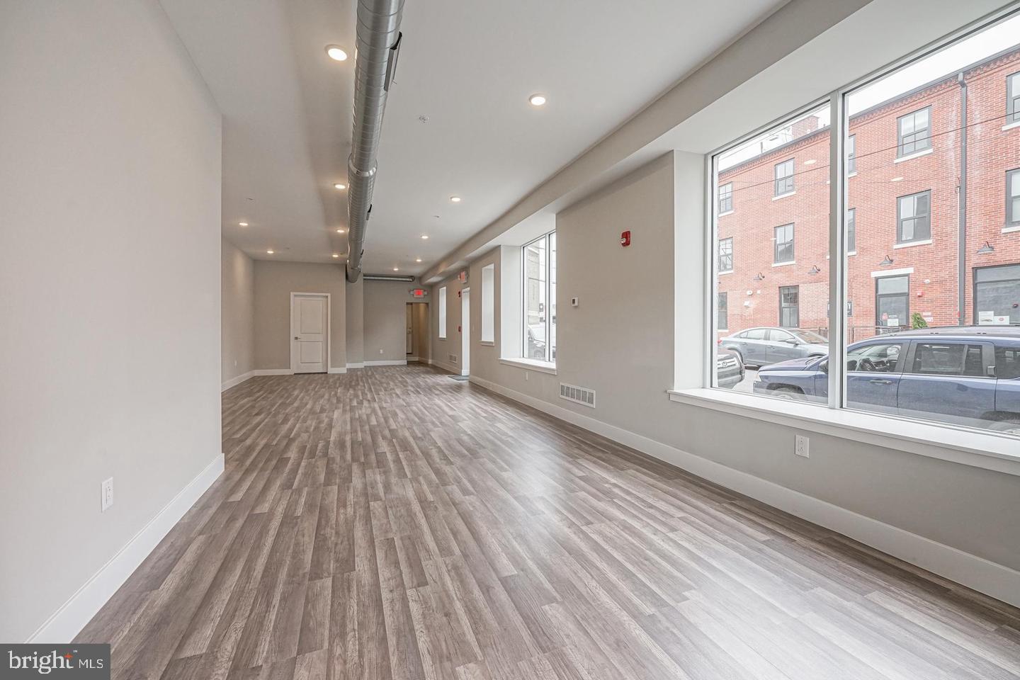 NORTHERN LIBERTIES - Commercial Sale