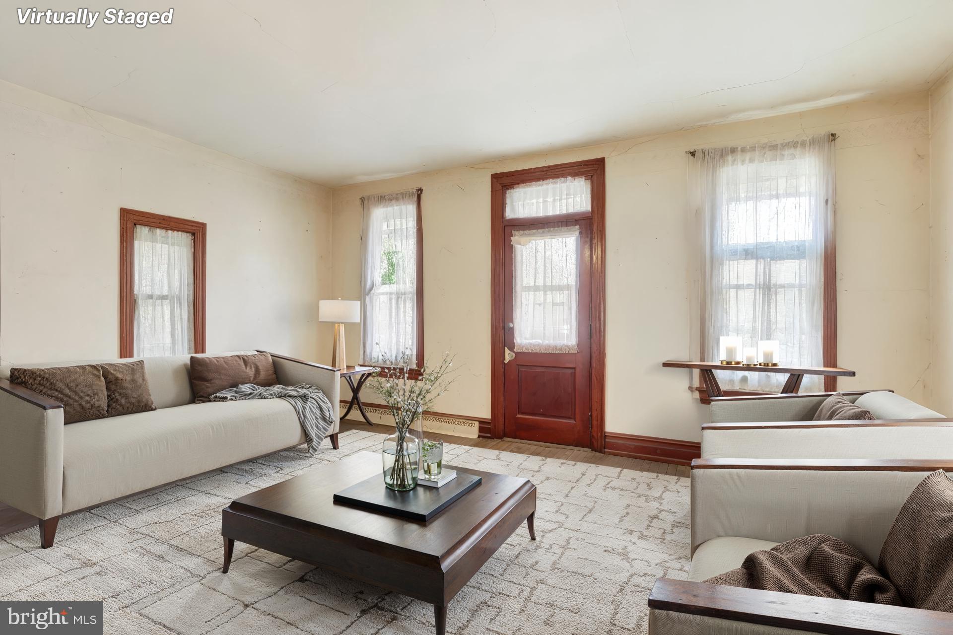 5255 LINCOLN HIGHWAY W