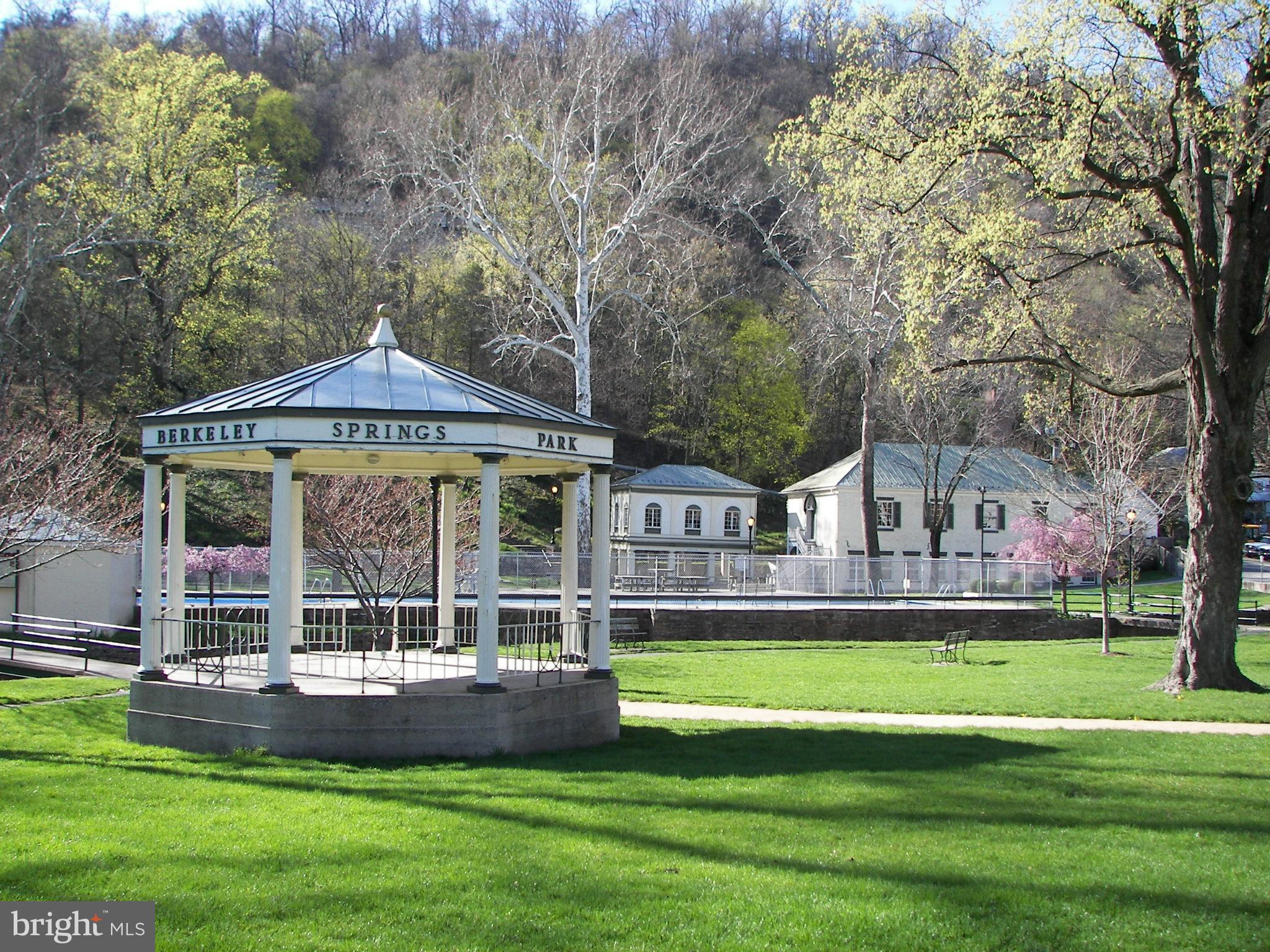 RIVER RIDGE SUBDIVISION - Residential