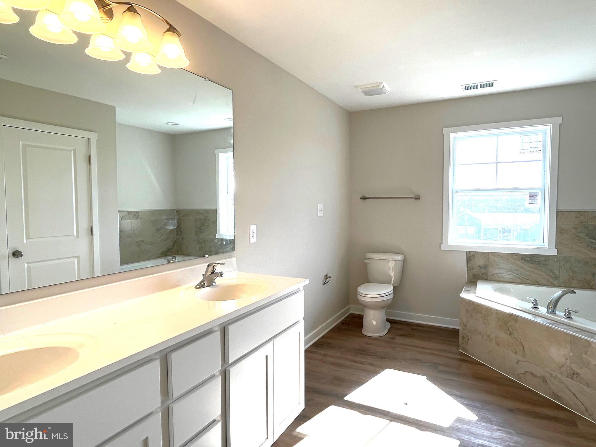 HERITAGE HILLS - Residential