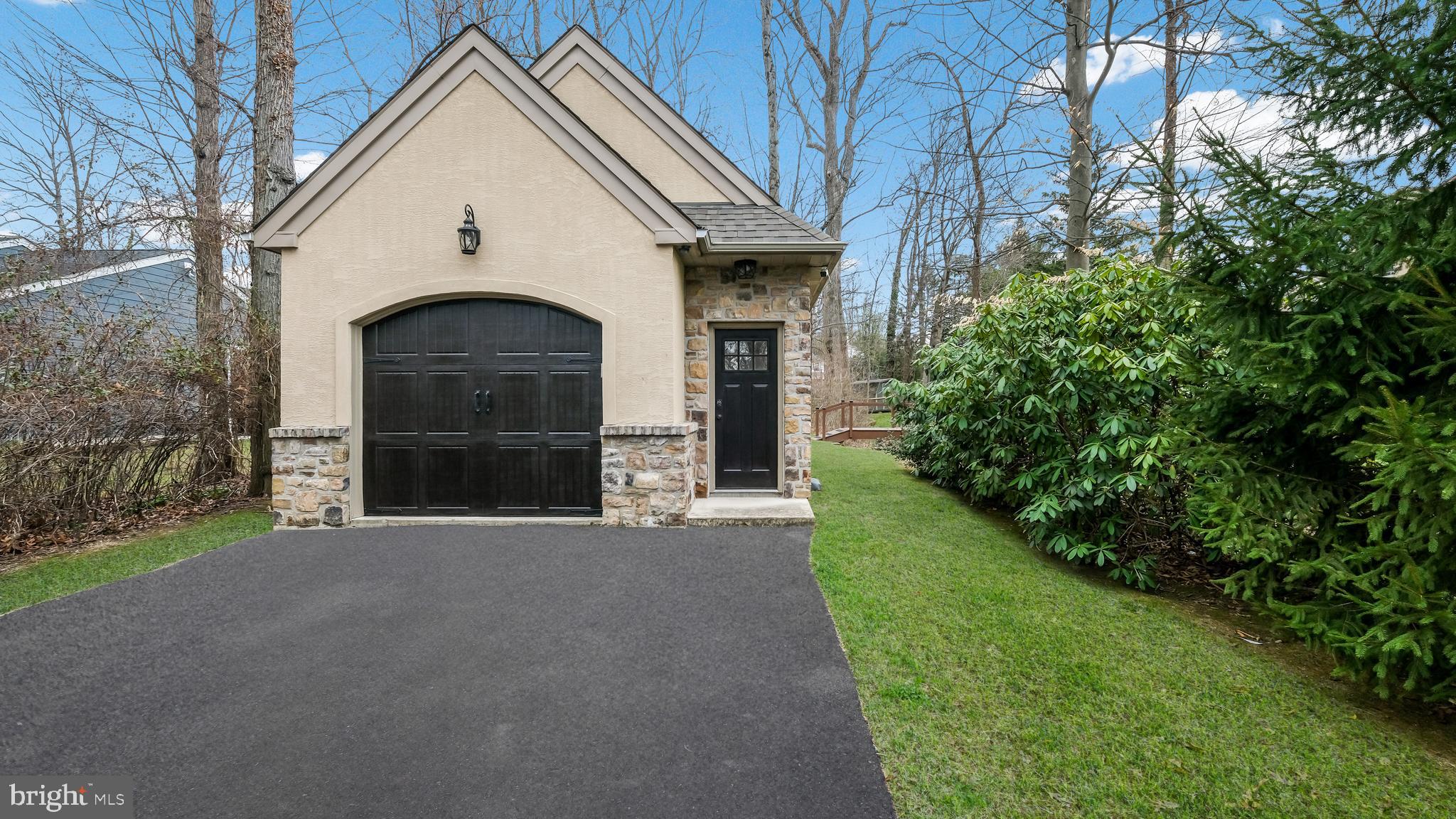 DOYLESTOWN BORO - Residential