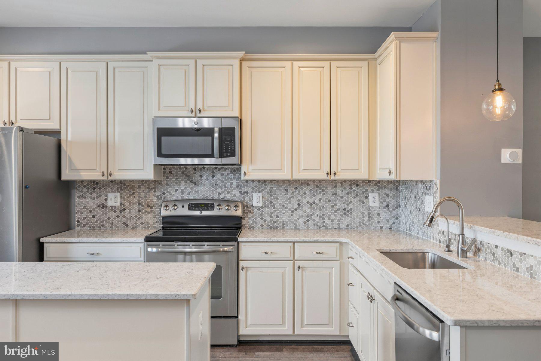 O'DONNELL SQUARE - Residential