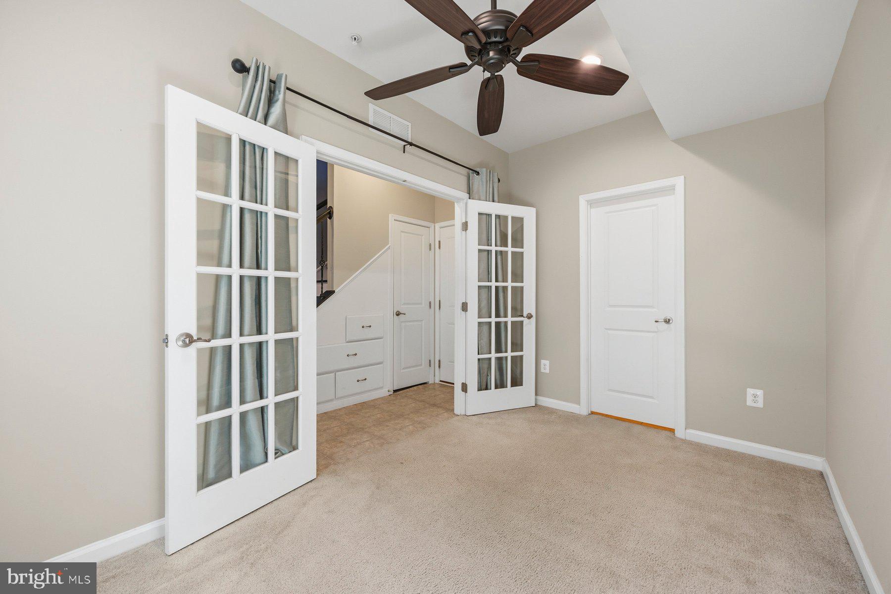 O'DONNELL SQUARE - Residential