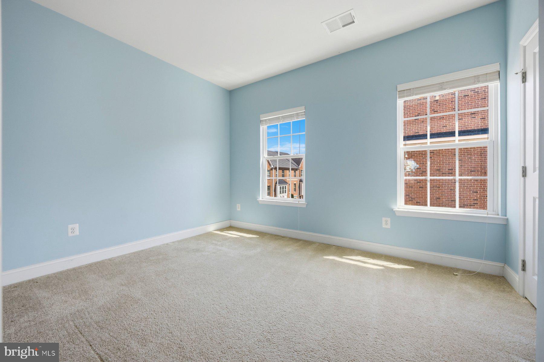 O'DONNELL SQUARE - Residential