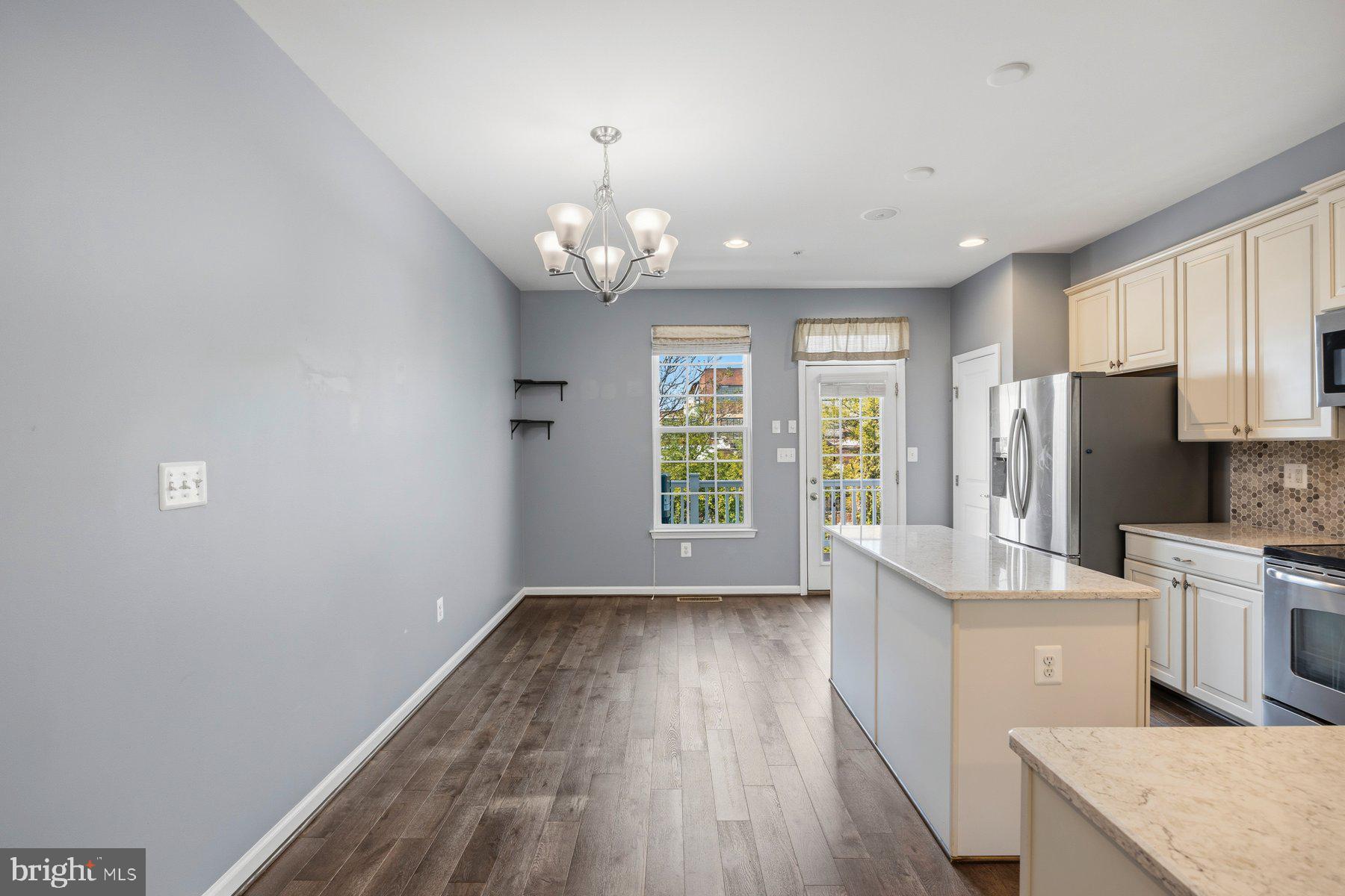 O'DONNELL SQUARE - Residential