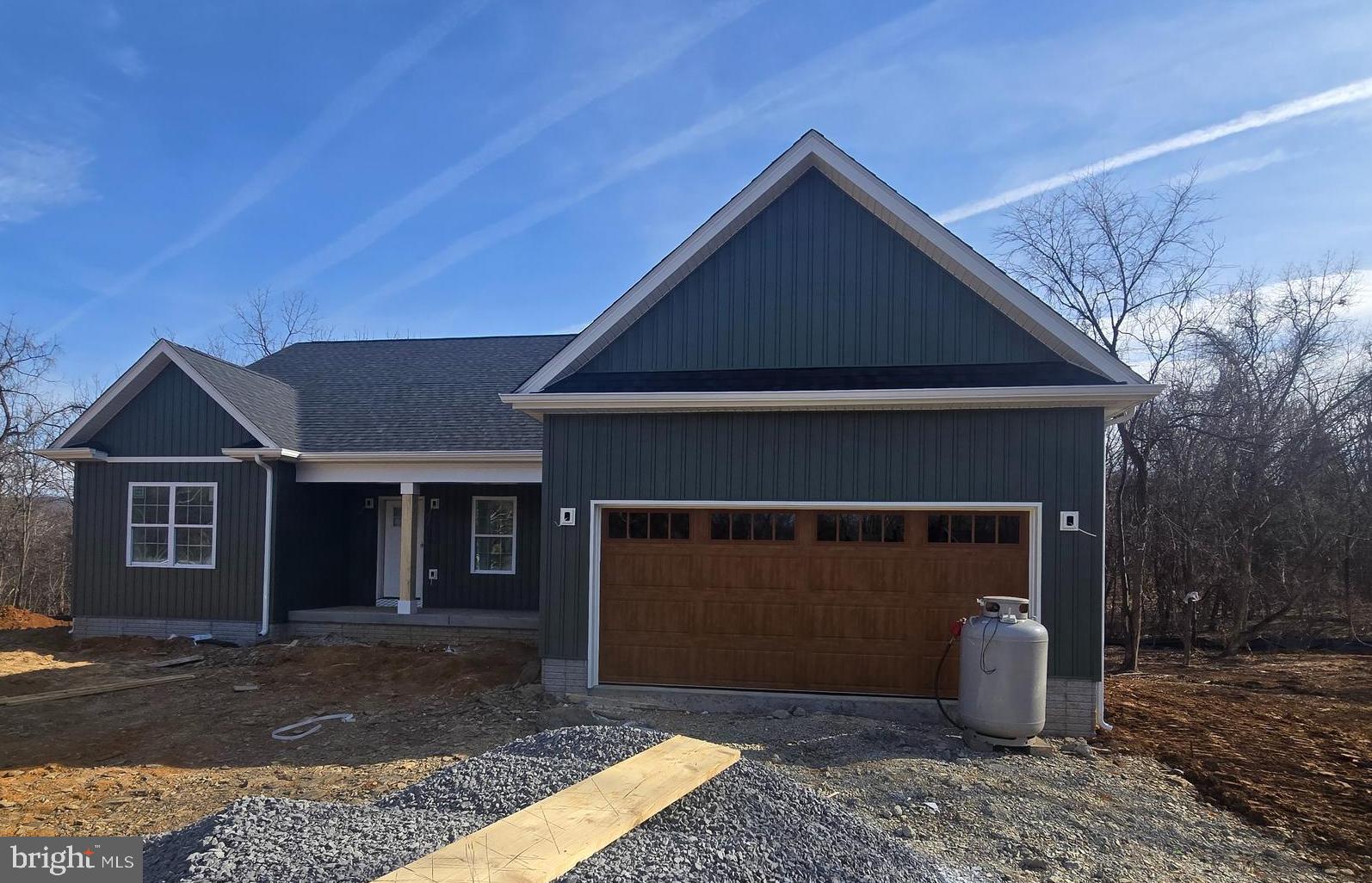 RIVERSIDE ACRES - Residential