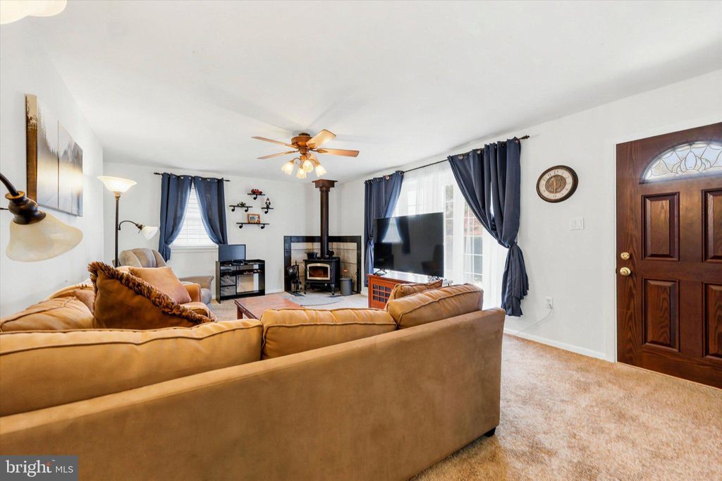Photo of 1206 Vauclain Avenue, WOODLYN, PA 19094 (MLS # PADE2115698)