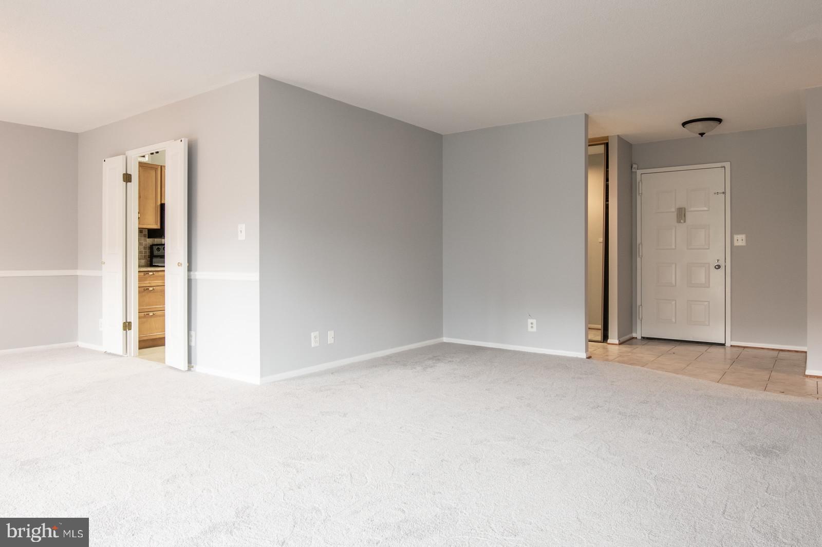 ROTONDA - Residential Lease