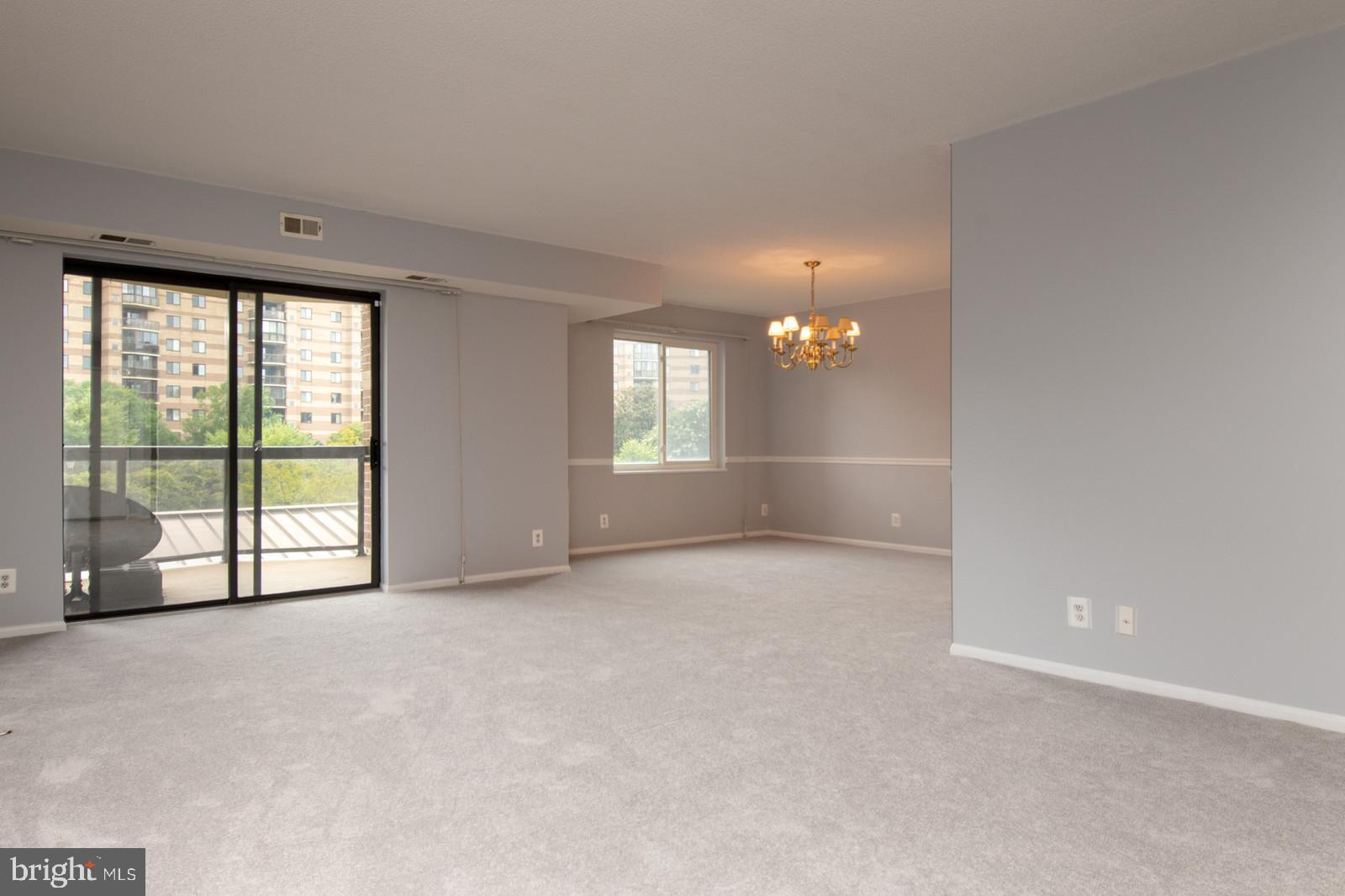 ROTONDA - Residential Lease