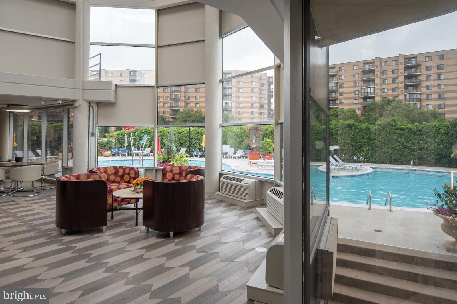 ROTONDA - Residential Lease