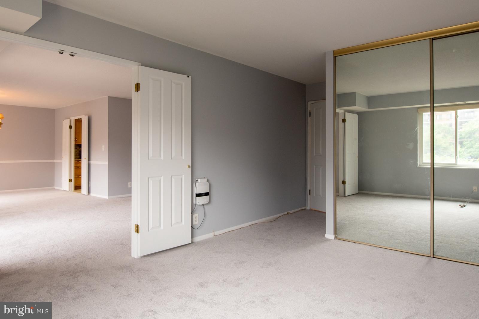 ROTONDA - Residential Lease