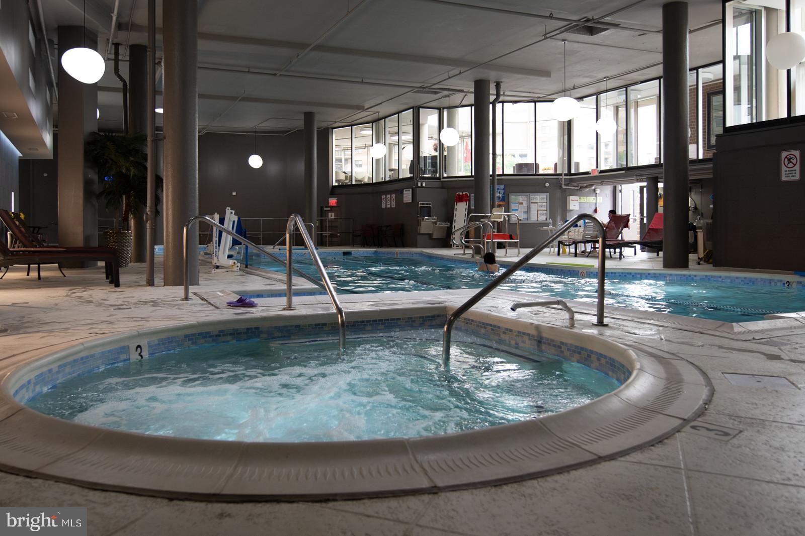 ROTONDA - Residential Lease