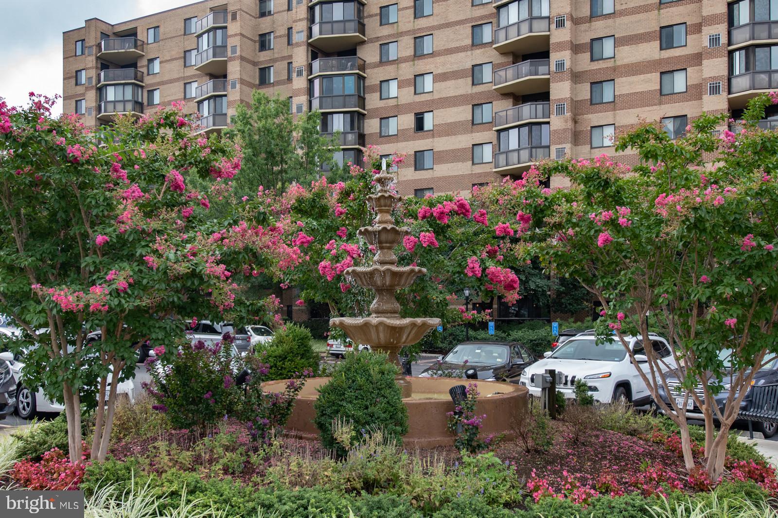 ROTONDA - Residential Lease