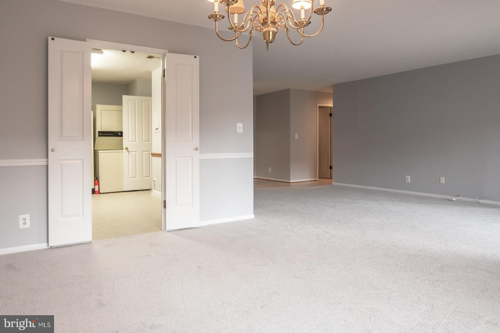 ROTONDA - Residential Lease