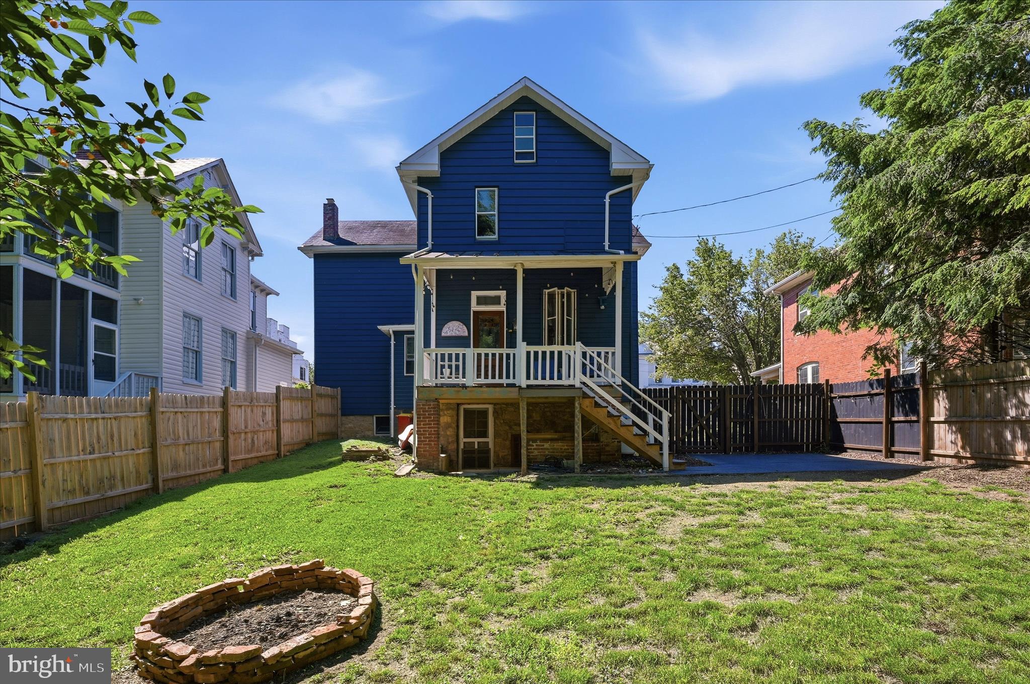316 E WASHINGTON STREET