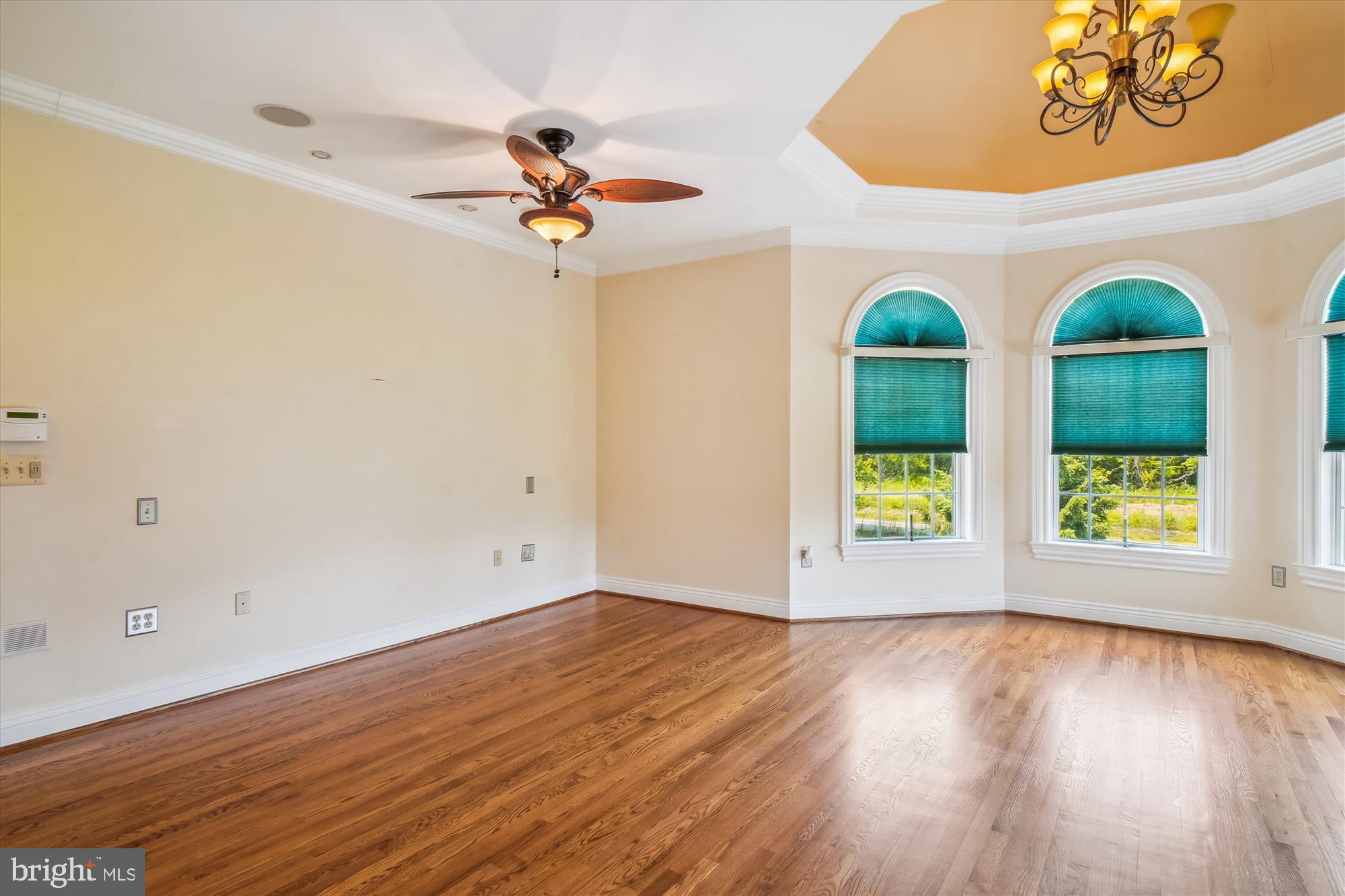 ADAMSTOWN COMMONS - Residential