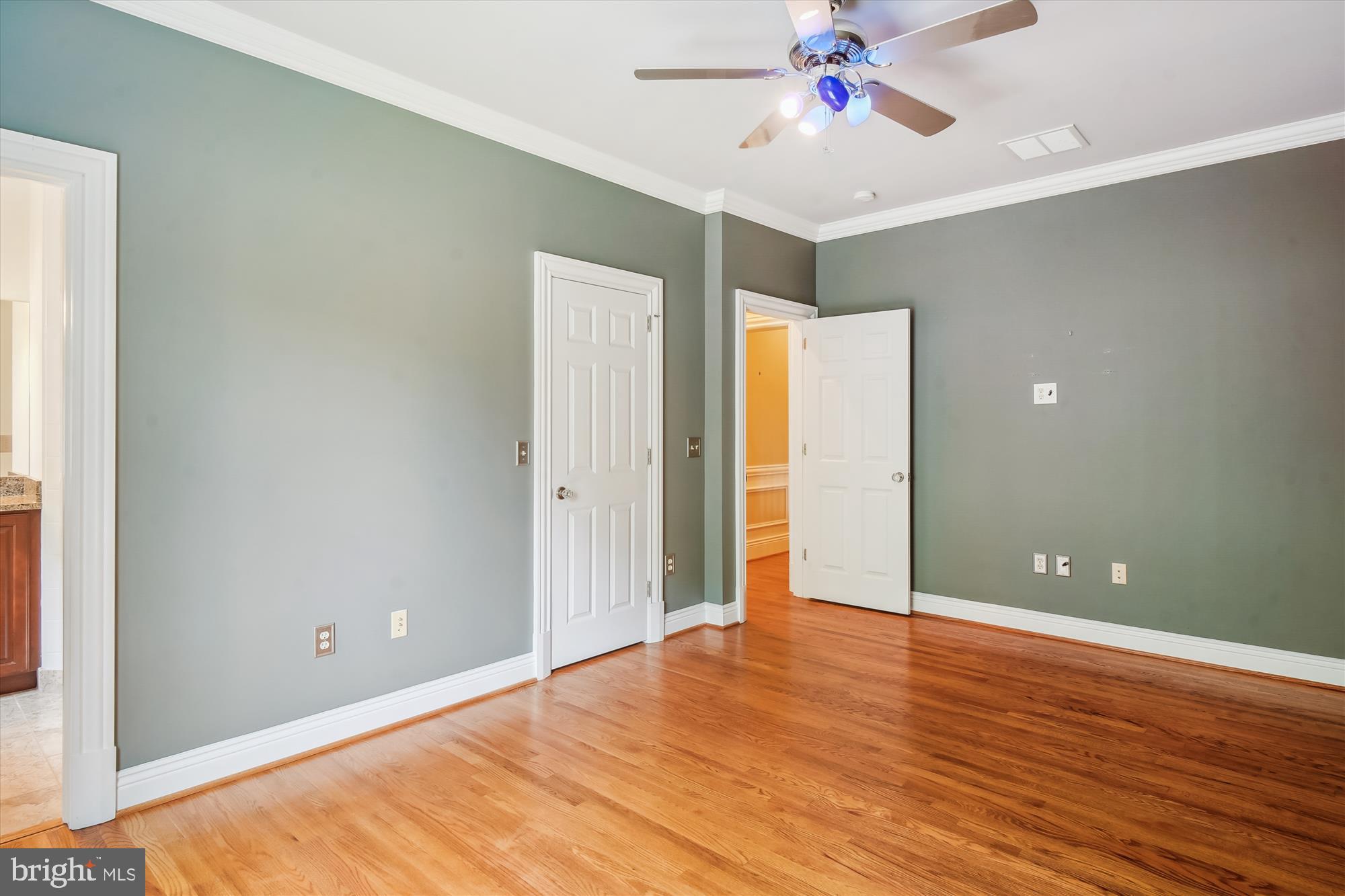 ADAMSTOWN COMMONS - Residential