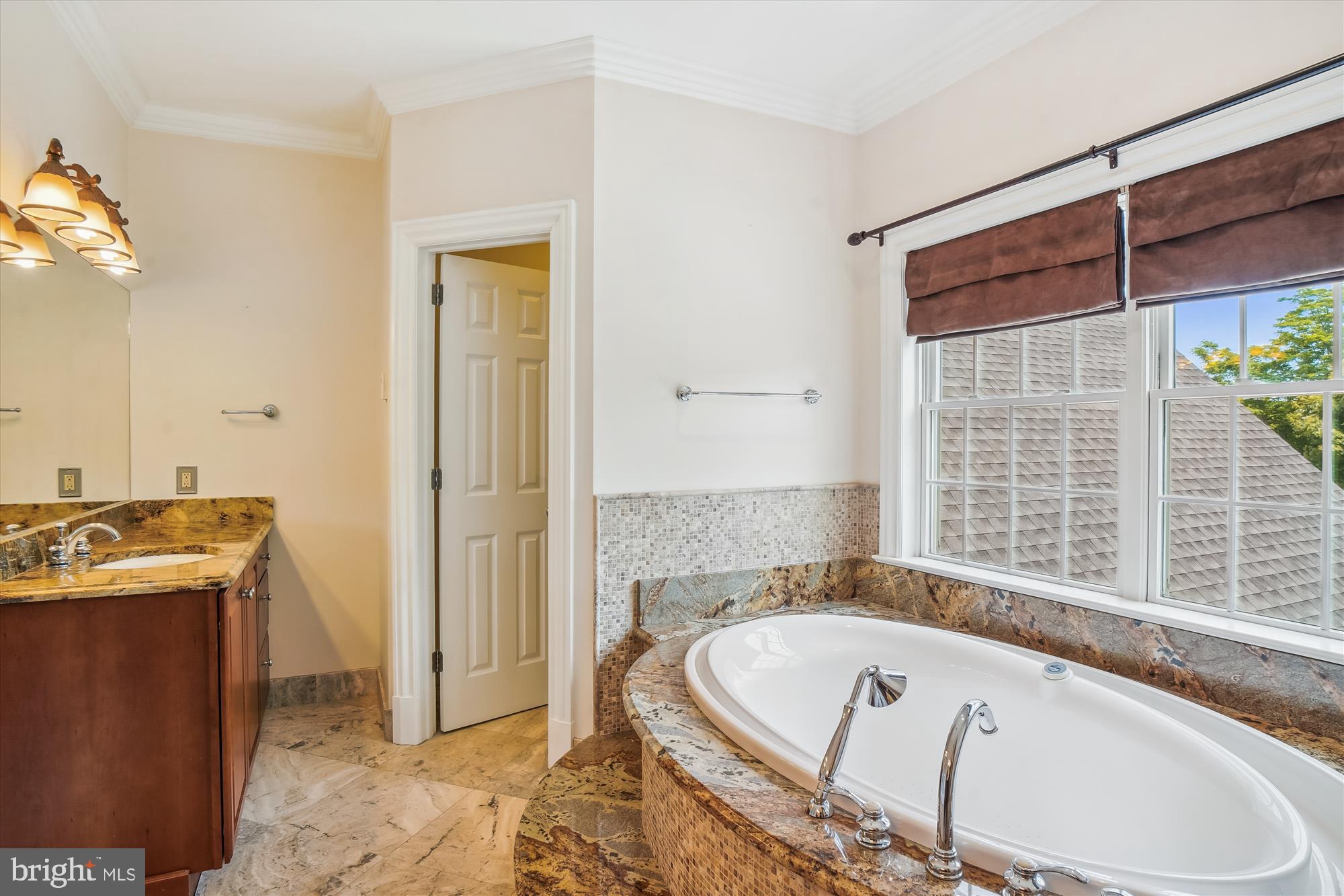 ADAMSTOWN COMMONS - Residential