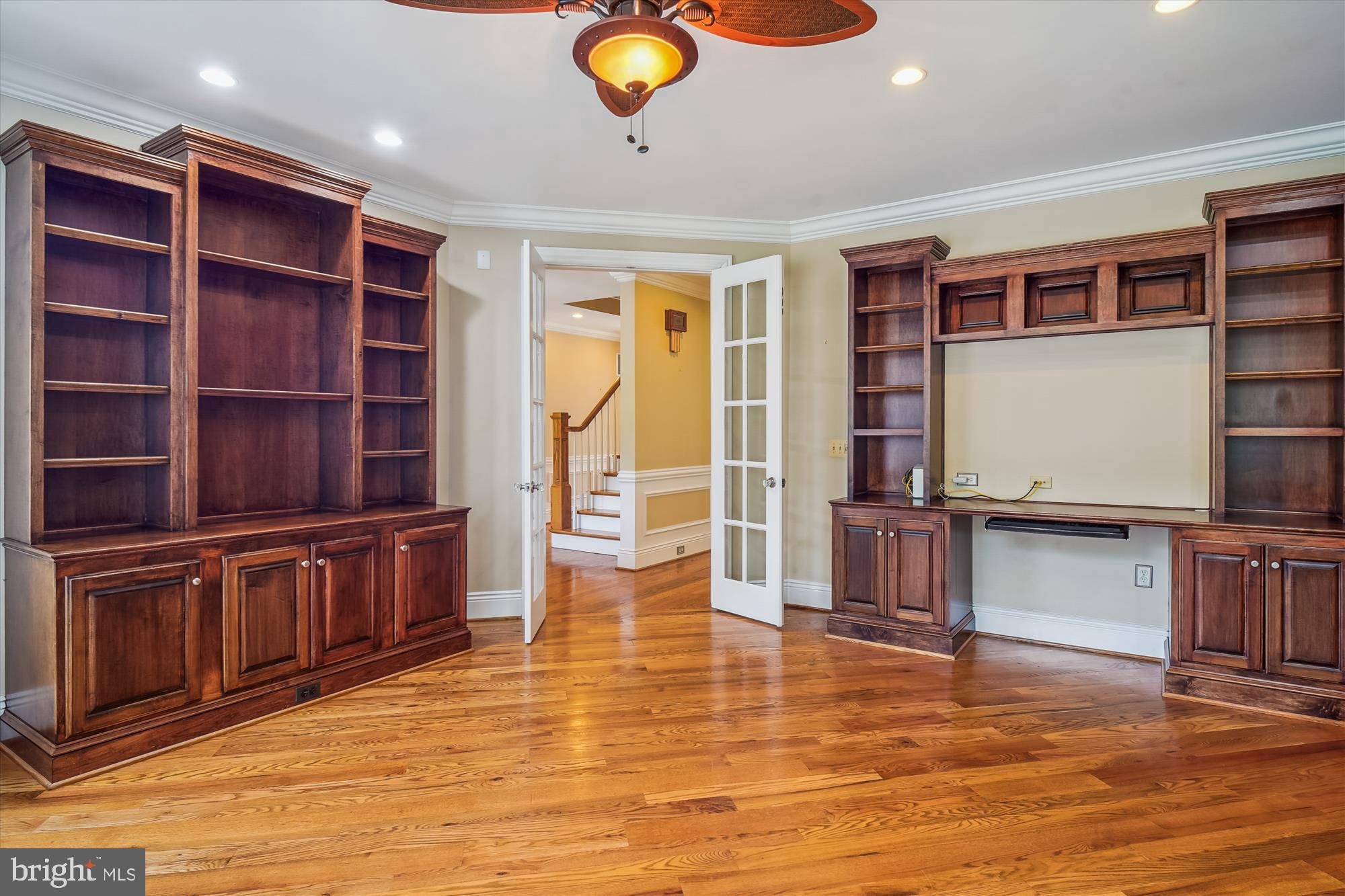 ADAMSTOWN COMMONS - Residential