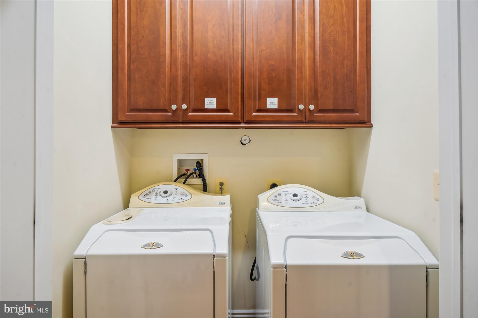 ADAMSTOWN COMMONS - Residential