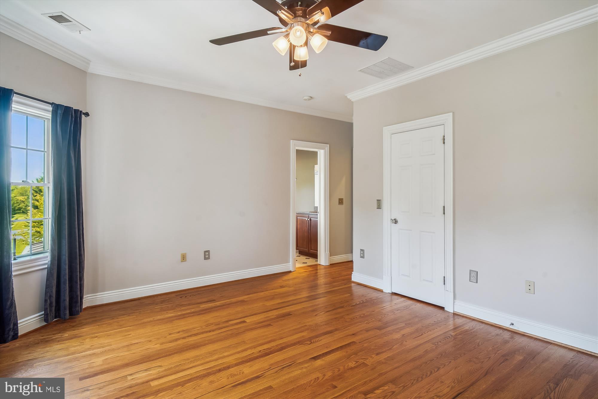 ADAMSTOWN COMMONS - Residential