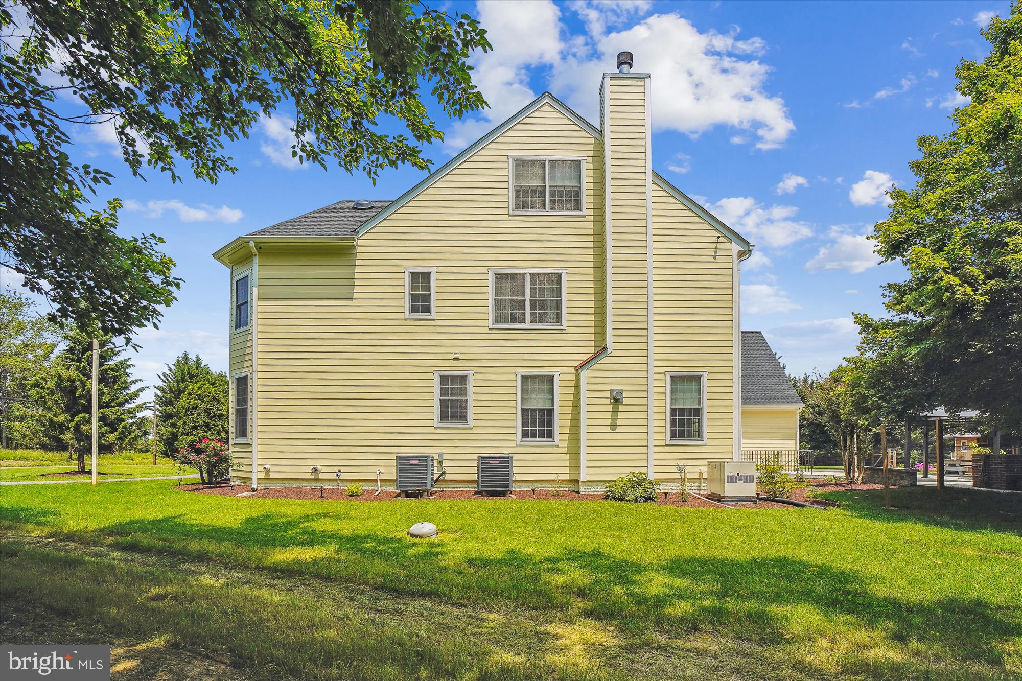 ADAMSTOWN COMMONS - Residential