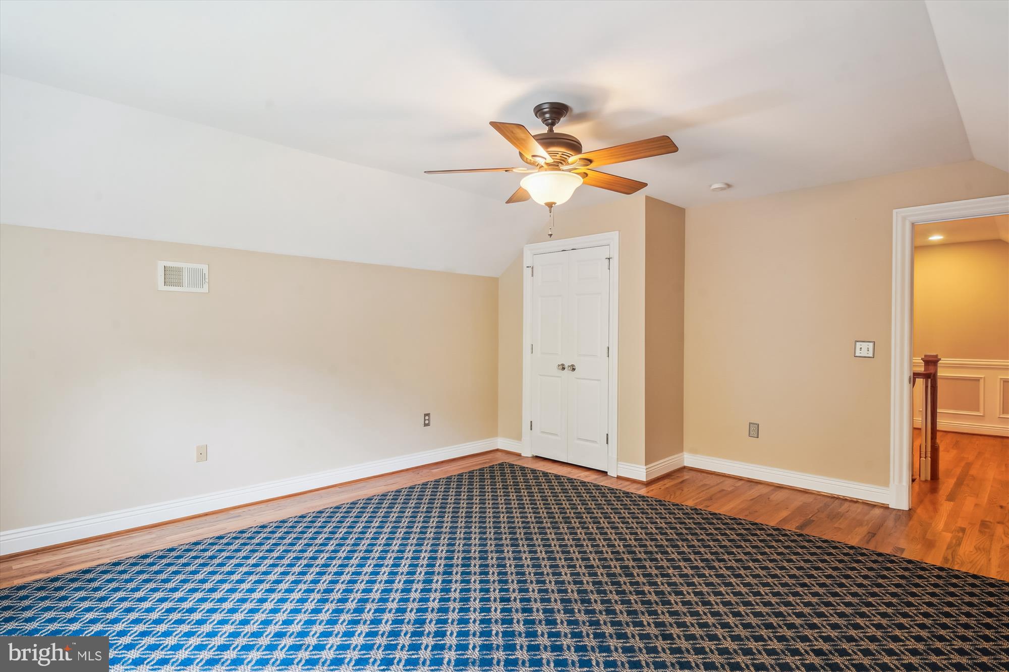 ADAMSTOWN COMMONS - Residential