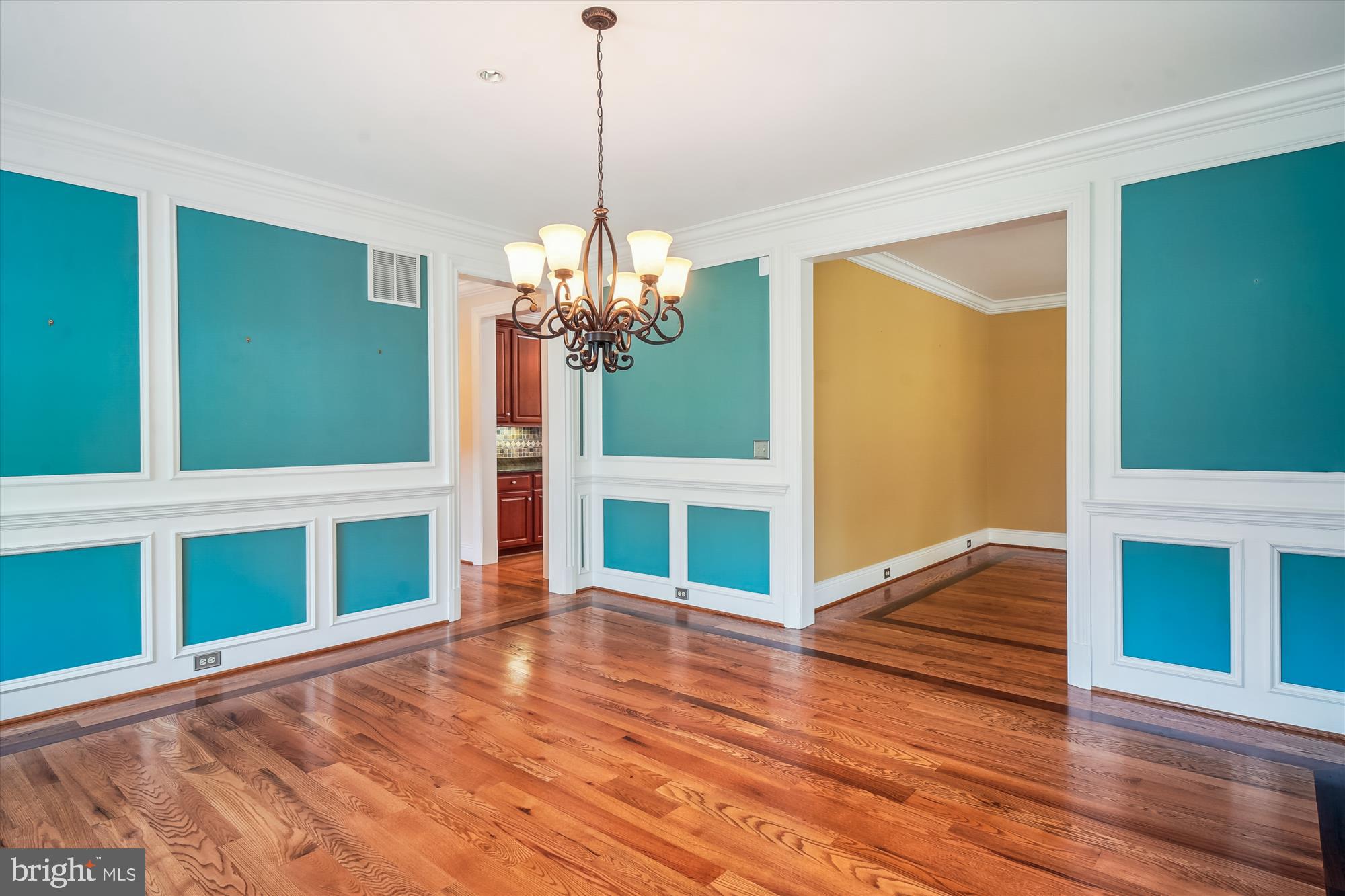 ADAMSTOWN COMMONS - Residential