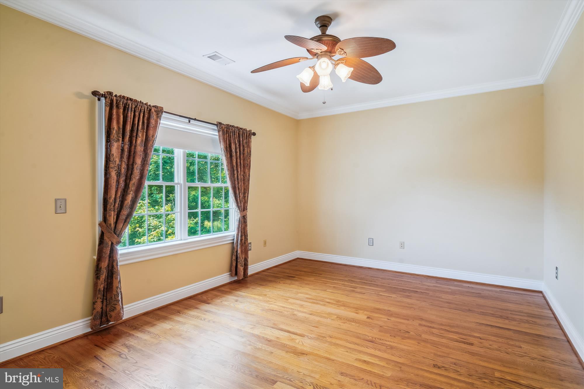 ADAMSTOWN COMMONS - Residential