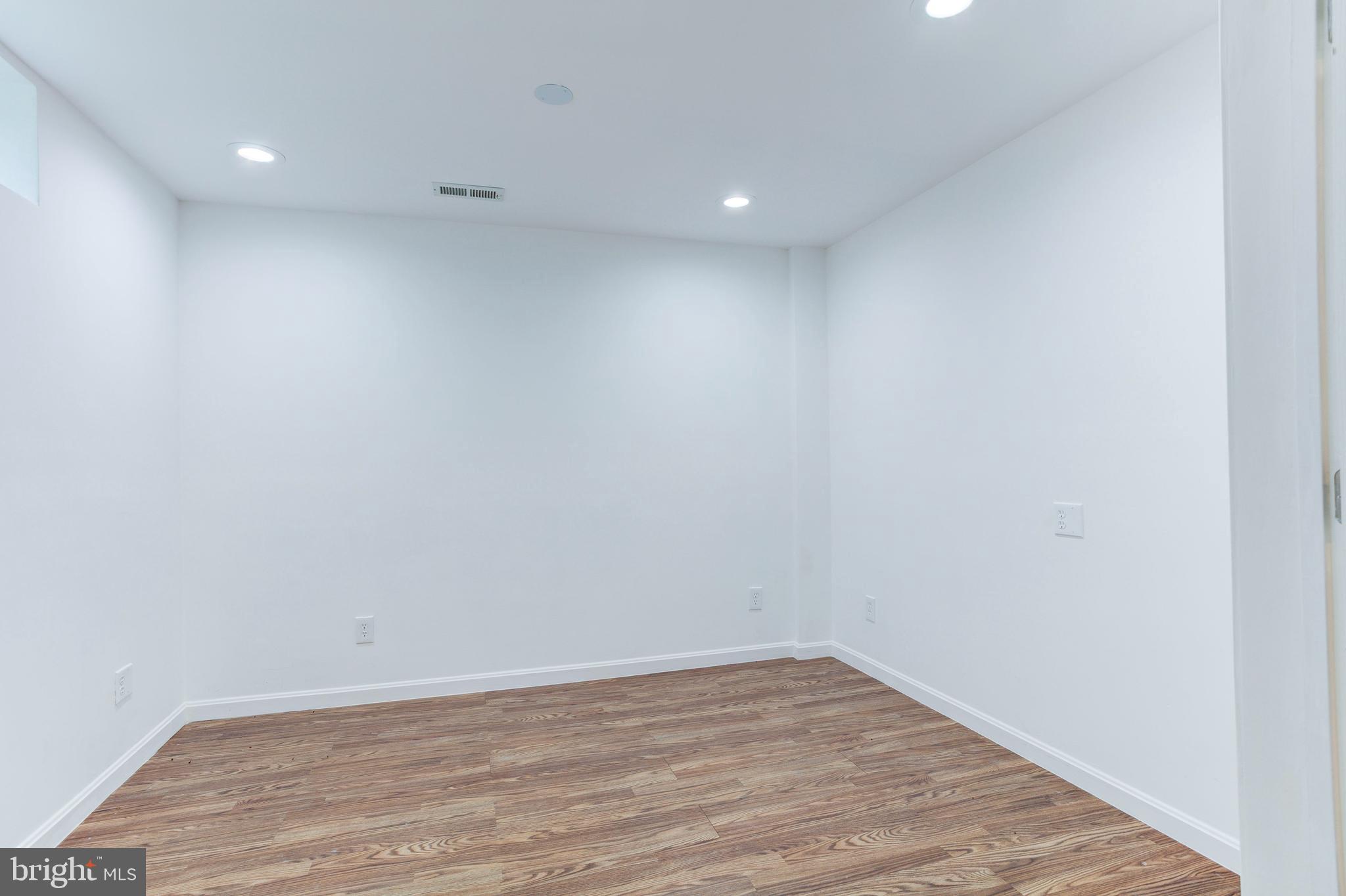 EVERETTE ESTATES - Residential