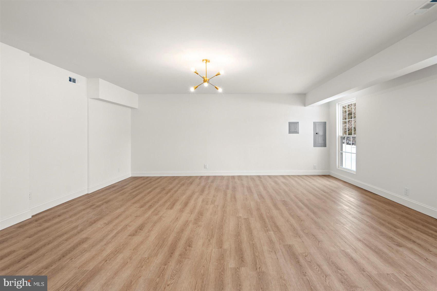 LORD WILLOUGHBY'S REST - Residential