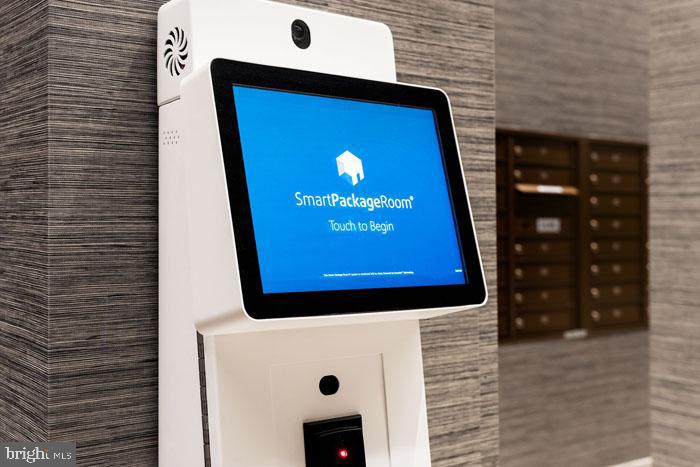 WASHINGTON SQ - Residential Lease