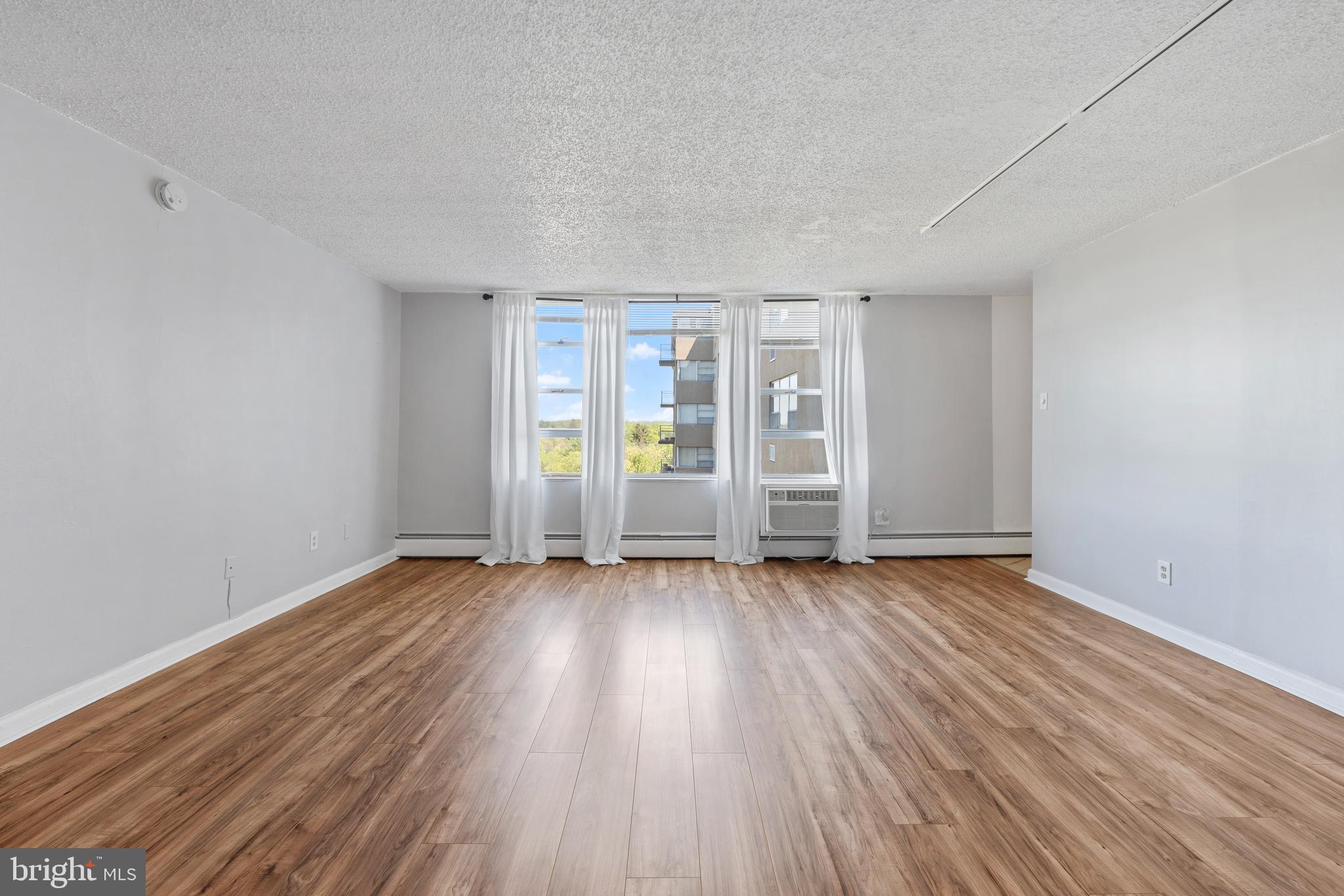 RADNOR HOUSE - Residential