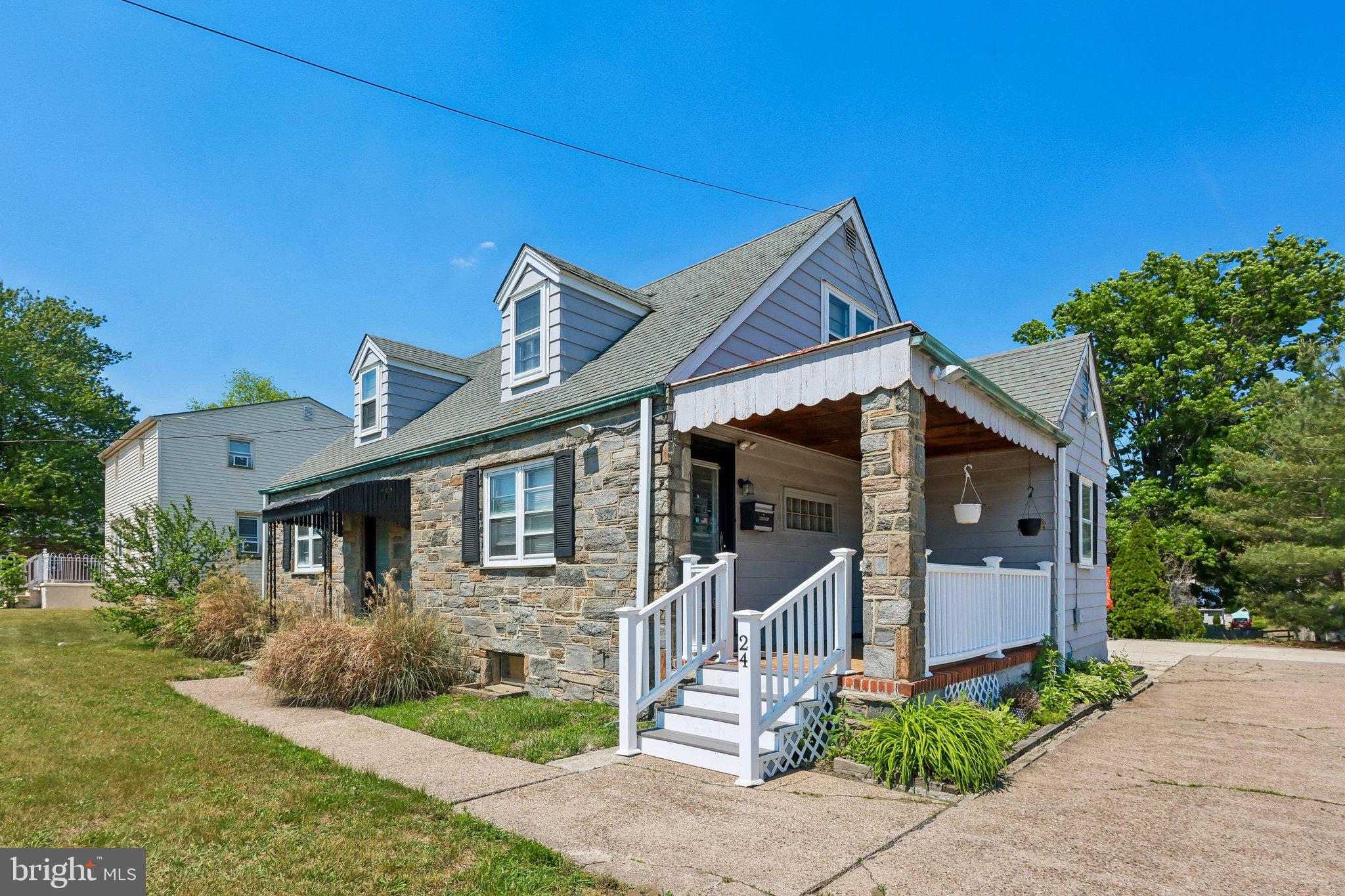 24 N WHITE HORSE PIKE