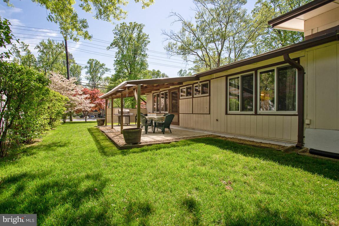 HOLMES RUN ACRES - Residential