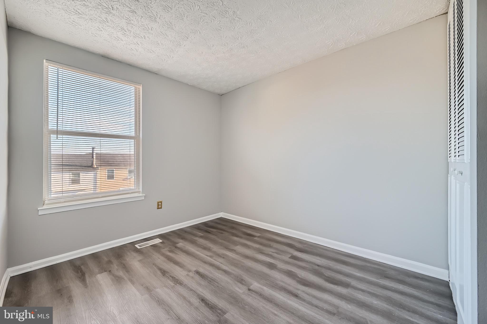 UPTON VILLAGE NORTH - Residential Lease