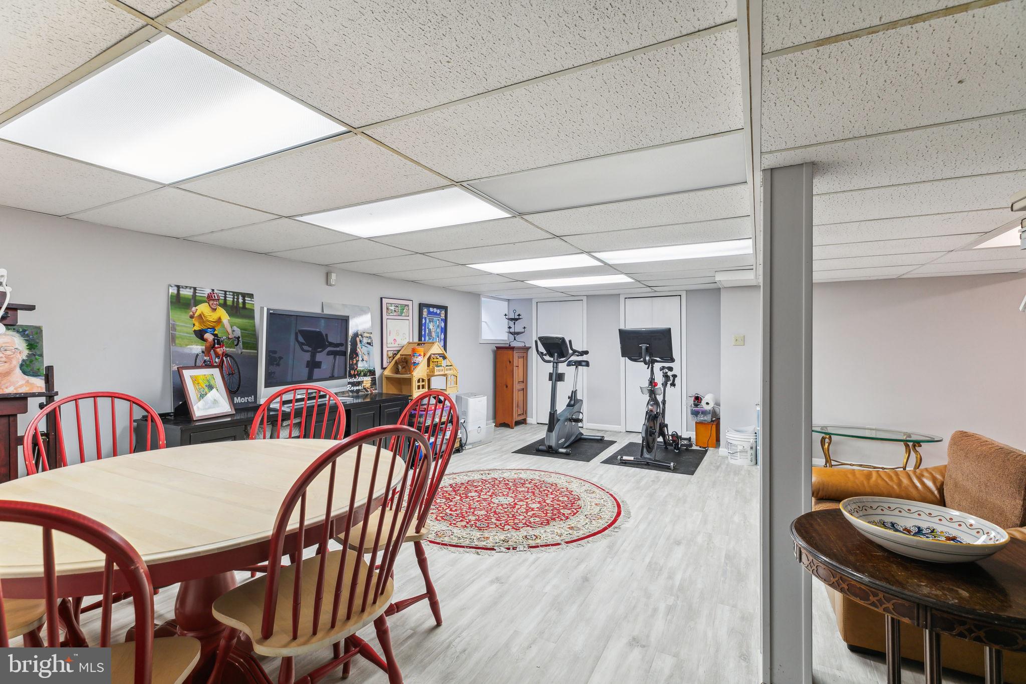 COLLEGE PARK - Residential